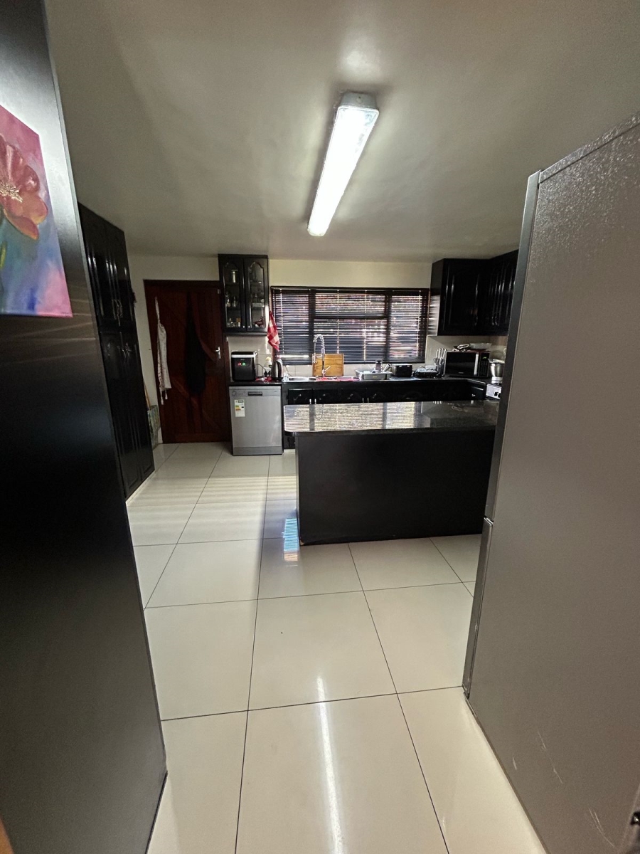 To Let 3 Bedroom Property for Rent in Hartenbos Central Western Cape